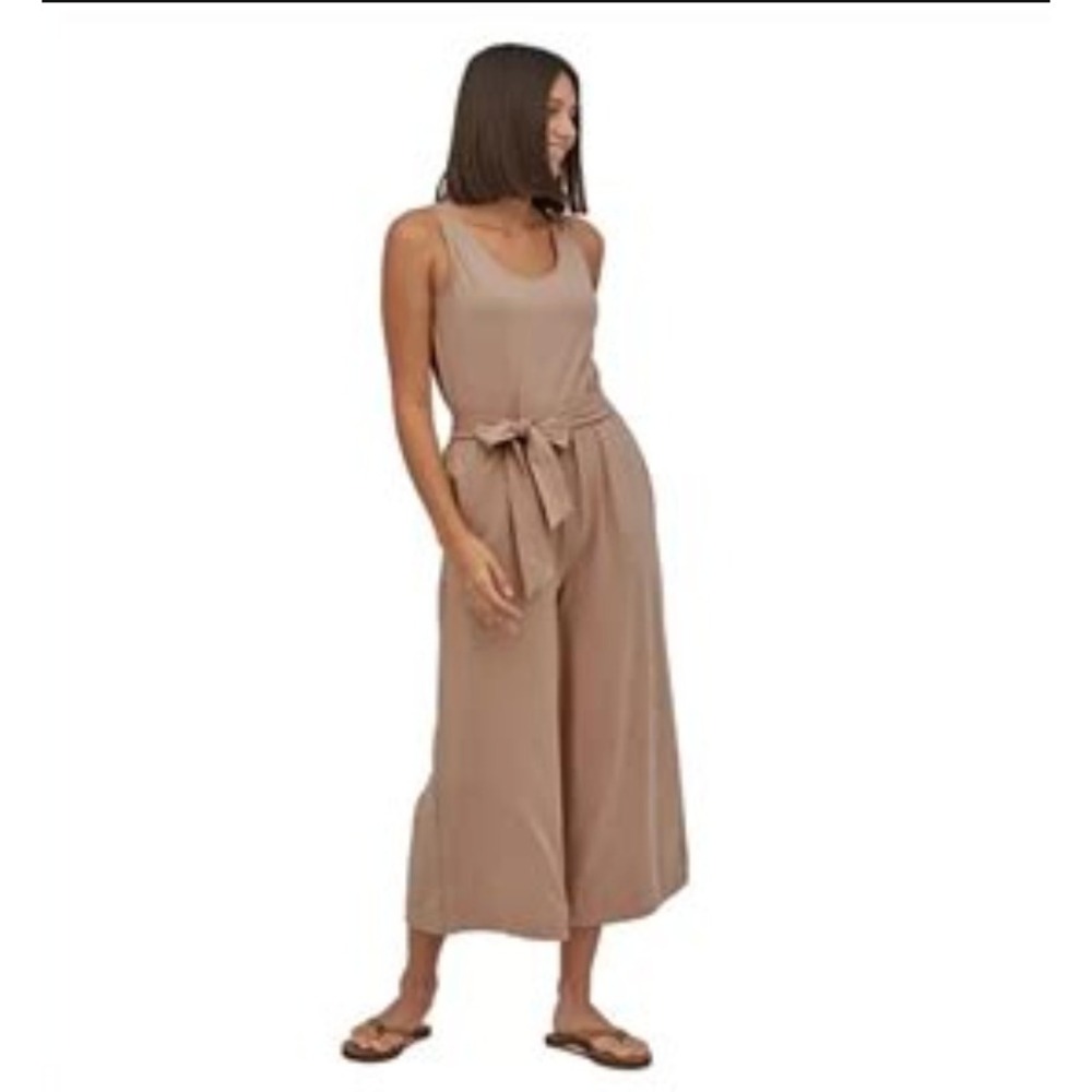 Patagonia EUC Kamala Organic Cotton Lyocell Blend Pampas Tan Wide Leg Jumpsuit L